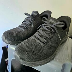 𝙎𝙠𝙚𝙘𝙝𝙚𝙧𝙨 𝙃𝙖𝙣𝙙𝙨 𝙁𝙧𝙚𝙚 𝙎𝙡𝙞𝙥-𝙄𝙣𝙨